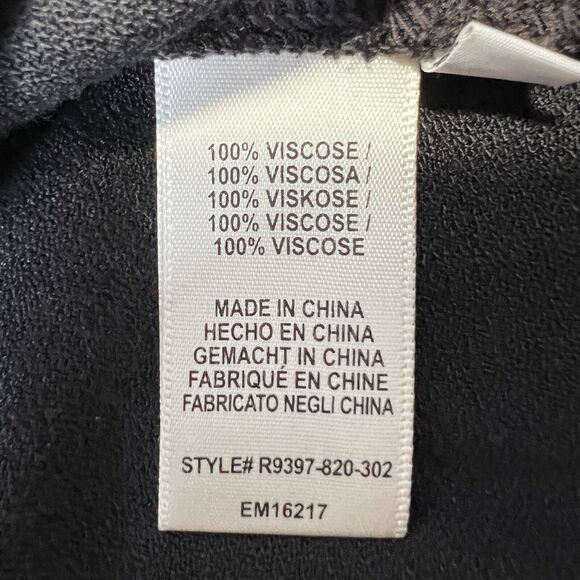 Cloth and Stone Womens Size Medium Black Top Shirt Bell Sleeves Anthropologie - Picture 10 of 10